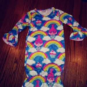 Trolls gown